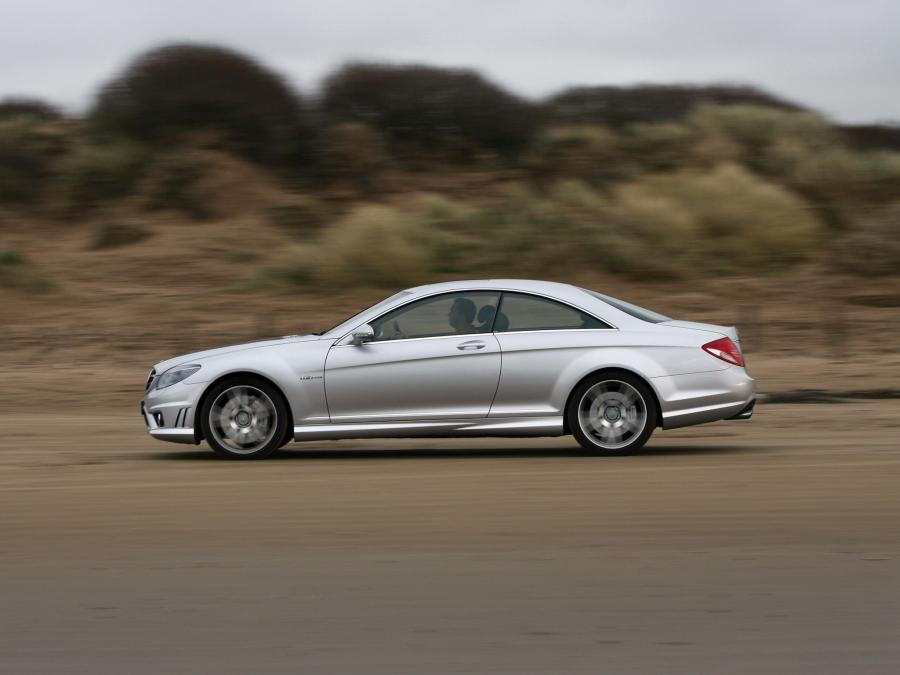  Mercedes-Benz CL63 AMG 2007 года  (UK) (фото 8 из 9)